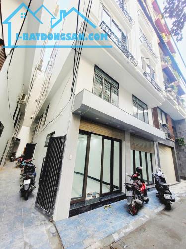 DUY NHẤT-NHÀ NGỌC LÂM Ô TÔ VÀO NHÀ, LÔ GÓC 6 TẦNG THANG MÁY, NGÕ THÔNG, NỞ HẬU 35m2_8,65TỶ