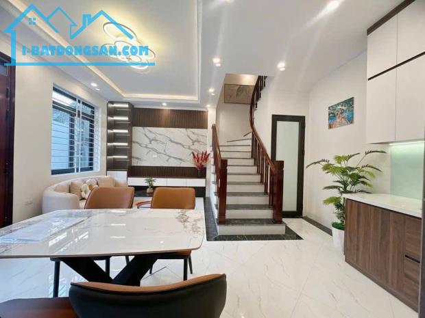 🎯 VIỆT HƯNG - NHÀ XINH 40M², 5 TẦNG, 3 NGỦ, VIEW THOÁNG – 6.8 TỶ! - 2