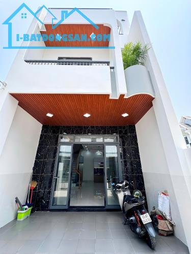 BÁN NHÀ 1 TRỆT 2 LẦU( HOÀN CÔNG ) THIẾT KẾ HIỆN ĐẠI MỚI 100% - P. HÓA AN - BH - 4