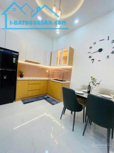 CƠ HỘI SỞ HỮU NHÀ LÔ GÓC ĐẸP NHẤT HUỲNH VĂN BÁNH – PHÁP LÝ CHUẨN – GIÁ TỐT NHẤT KHU VỰC!