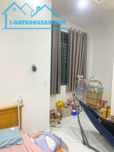 Hàng thơm - Nhà đẹp 1 lầu lô nhì Dương Cát Lợi, Thị trấn Nhà Bè - 1