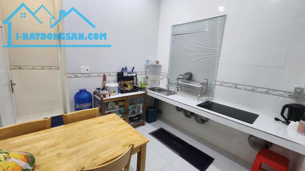 BÁN GẤP CỬA HÀNG MẶT TIỀN NGUYỄN VĂN QUY - CẦN THƠ - 2.8 TỶ - 270M2 - SỔ HỒNG