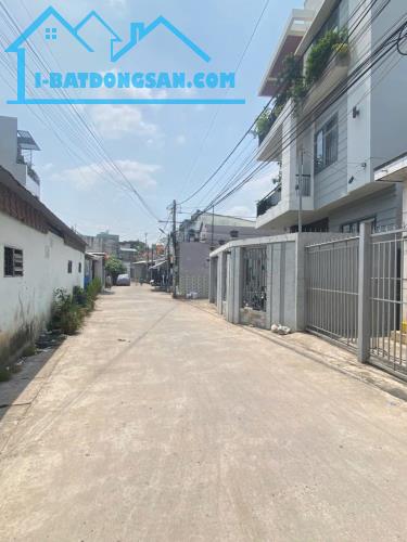 Bán nhà 1 Trệt 1 lầu 139m2 thổ cư đường ô tô (P. Tân Phong) chỉ 5.4 tỉ - 4