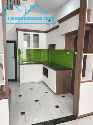 Nhà mới Phúc Lợi 30m 5tầng Full nội thất 4,65tỷ - 2