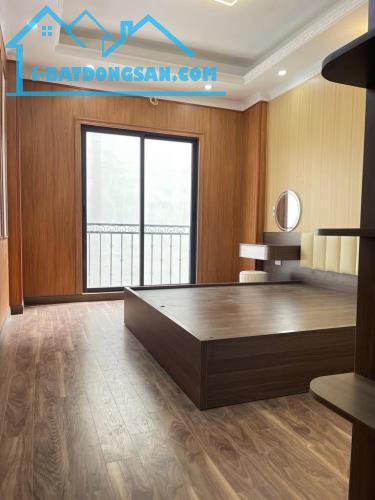 Nhà mới Phúc Lợi 30m 5tầng Full nội thất 4,65tỷ - 3