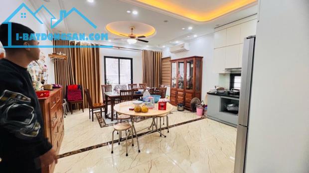 🔥🔥🔥SIÊU PHẨM NGỌC THỤY - LONG BIÊN  - LÔ GÓC - KINH DOANH - GARA Ô TÔ 7 CHỖ RA VÀO - 5
