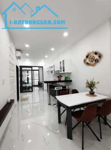 Top nhà vị trí đẹp 4 x 20m 1 trệt 5 lầu Lý Chính Thắng Q3 TP.HCM - 4