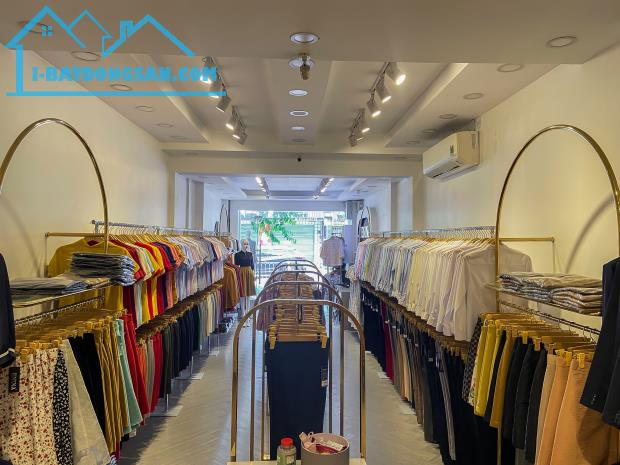 Top nhà phố tiện kinh doanh Cách Mạng Tháng Tám Quận 3 TP.HCM