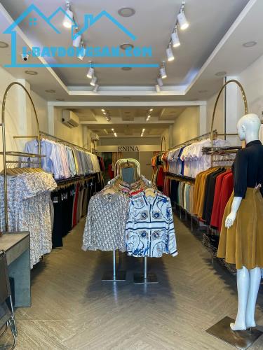 Top nhà phố tiện kinh doanh Cách Mạng Tháng Tám Quận 3 TP.HCM - 1