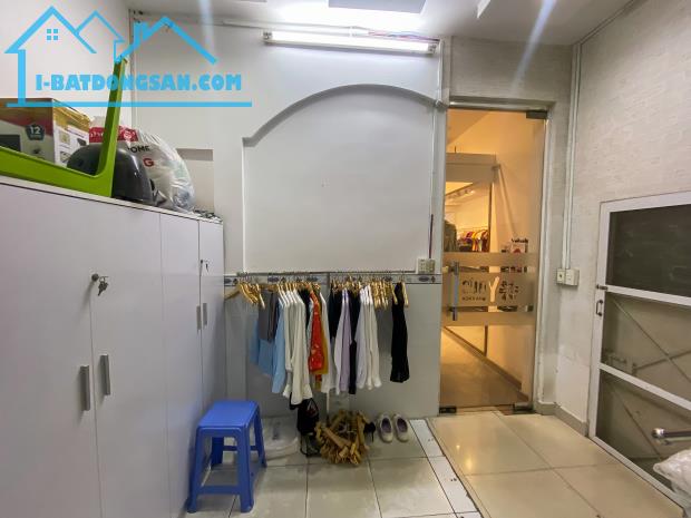 Top nhà phố tiện kinh doanh Cách Mạng Tháng Tám Quận 3 TP.HCM - 3