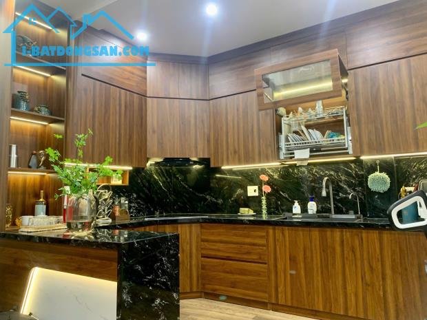 LIỀN KỀ DÂN XÂY THIẾT KẾ ĐẲNG CẤP, NỘI THẤT SIÊU SANG, VIEW THOÁNG TRIỆU ĐÔ - 2
