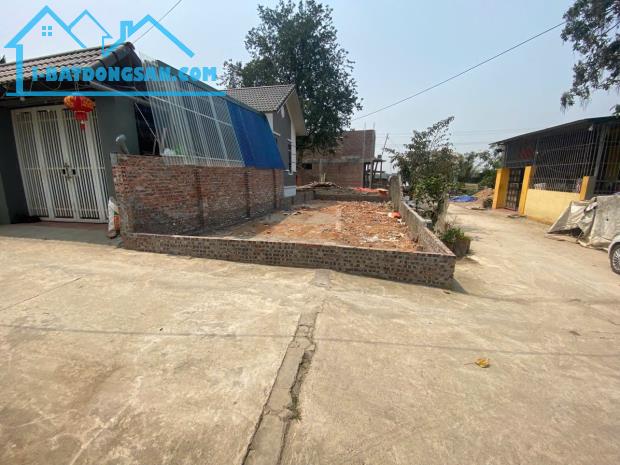 lô góc130m full đất ở thị trấn xuân mai giá chỉ nhỉnh 30tr đường 2 ô tô tránh nhau - 2