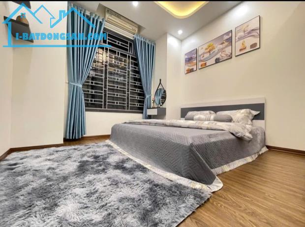 Nhà dân xây Ngọc thụy - 52m - 5 tầng , mt 5m - CHỈ 6,7 tỷ , gần Việt pháp, Khai Sơn, ô tô - 2