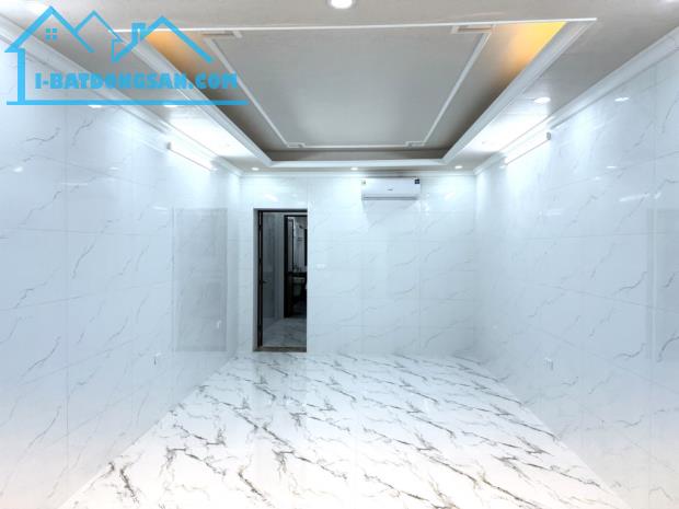 Bán Nhà Tập Thể Tầng 1 Ba Đình DT 55m MT 3m Giá 4,8x tỷ