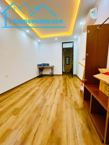 BÁN NHÀ NGUYỄN NGỌC VŨ – 35M², 5 TẦNG, NHÀ MỚI ĐẸP – CÁCH Ô TÔ 5M – 7.6 TỶ - 5
