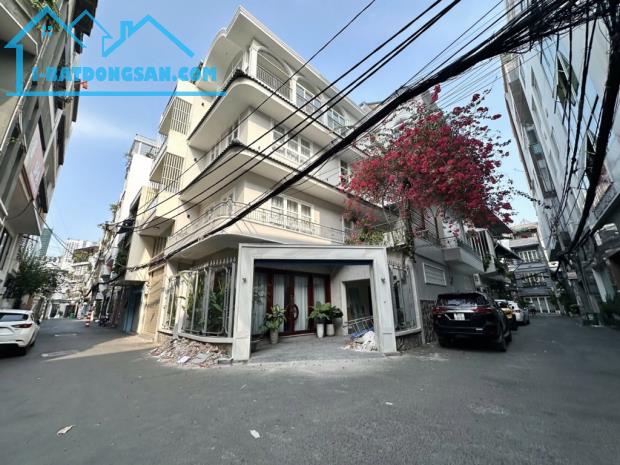 QUẬN 1 ĐƯỜNG TRẦN HƯNG ĐẠO 👉 BÁN ĐẤT TẶNG NHÀ - GIÁ 10,8 Tỷ - HẺM RỘNG 7M THẲNG 1/.