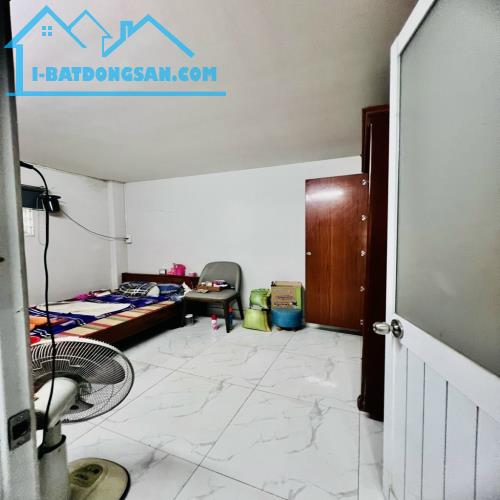 Bán nhà riêng tại Đường Nguyễn Duy Trinh, Phường Bình Trưng Đông, Quận 2, Tp.HCM_ 45 m2 đấ