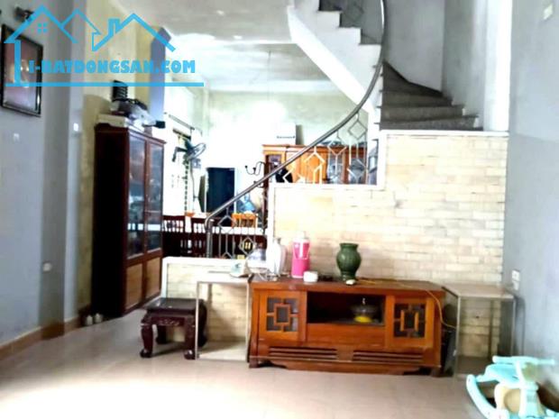Nhà dân xây chắc chắn ở sướng lắm ý ạ - 1
