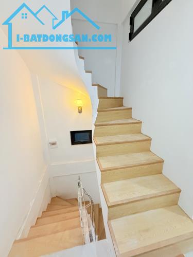 Bán nhà Ngọc Hà 10m ra ô tô ,hồ điều hòa , nhà đẹp như khách sạn 5* 28m 5 tầng giá 7.5 tỷ - 2