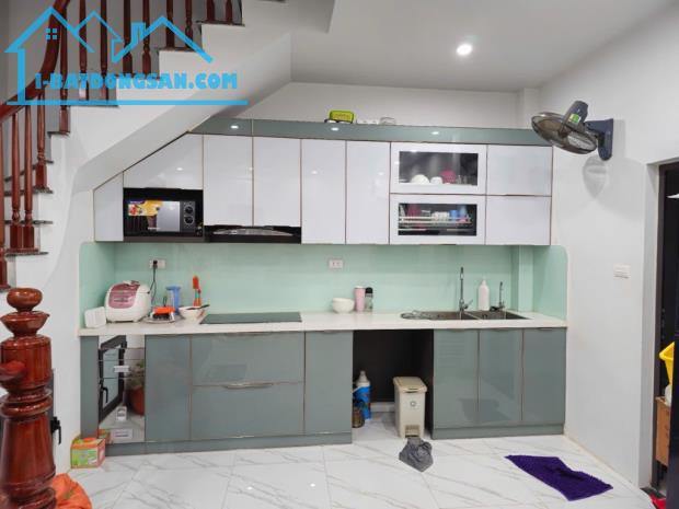 BÁN NHÀ SIÊU ĐẸP – ĐẠI MỖ, NAM TỪ LIÊM – 42M² – 5 TẦNG -7,3 tỷ – NỘI THẤT XỊN