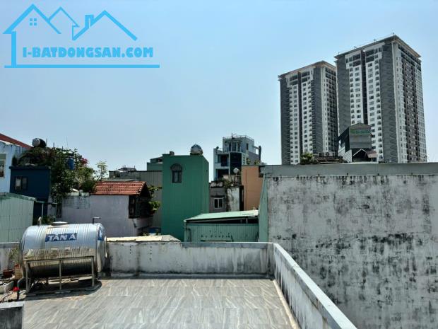 ♣ Sau lưng MT Đống Đa, gần Chợ, 56m2, 3 tầng, 5 Phòng cho thuê, 2.65 tỷ - 3