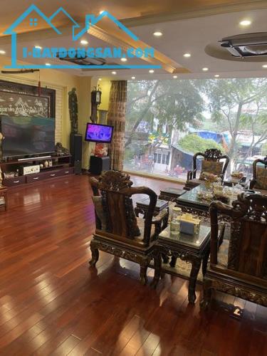 [ KD Sầm Uất] Bán tòa nhà Phố Hoàng Cầu,73m2X4,MT 6m,Giá chỉ 19.8 tỷ,đường nhựa,ô tô tránh