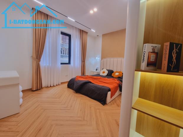 Bán nhà Đặng Tiến Đông Đống Đa ô tô vào nhà DT 60 m X 5 tầng. Giá nhỉnh 10 tỷ. - 2