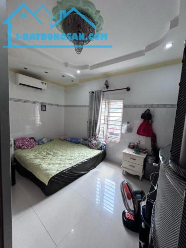 BÁN NHÀ BẾN VÂN ĐỒN – PHƯỜNG 2, QUẬN 4 - NHỈNH 3 TỶ