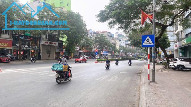 CẦN BÁN NHANH CĂN CHUNG CƯ TÒA NHÀ VIP NGỌC LÂM 180M, GIÁ NHỈNH 6 TỶ.