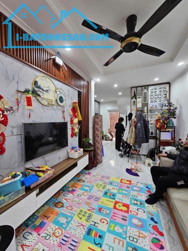 Bán nhà an Khánh hoài đức 39 m2. 5,5 tỉ