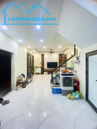 BÁN NHÀ ĐỊNH CÔNG THƯỢNG, HOÀNG MAI, LÔ GÓC, Ô TÔ TRÁNH 40M, 73M2, 8.6TỶ(CTL)