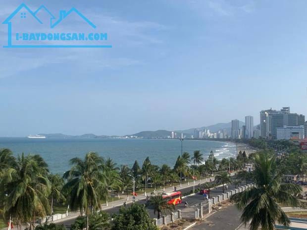 Bán căn nhà KDC Cồn nằm đường nằm cách biển 20m. Có view biển, dt 86m giảm 4 tỷ còn 22 tỷ - 5