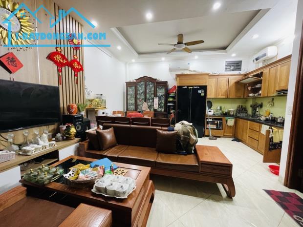 Ngõ Thông 3 Gác - Giá Đầu Tư - Nội Thất Đẹp - 3