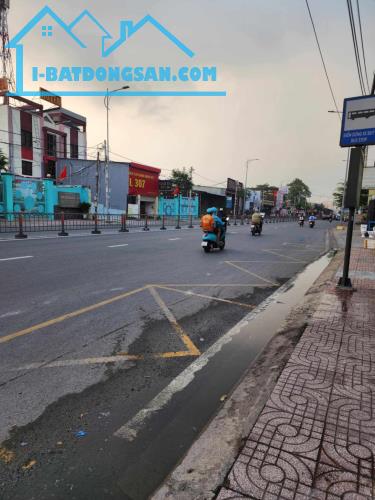 BÁN GẤP,NHÀ MẶT TIỀN KINH DOANH, TÔ KÝ-HÓC MÔN, 210M2 NGANG 5M-NỞ HẬU-CHỈ 12 TỶ 900