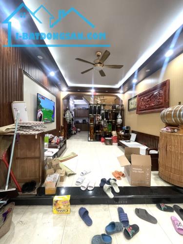 🏡Nhà đẹp – NGÕ RỘNG, VỪA Ở VỪA KINH DOANH. Gần chợ, Trường học 46M x 4Tầng. Giá 14 Tỷ - 2