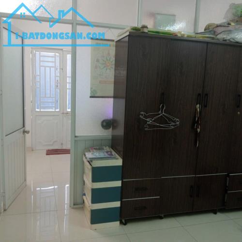 # Nhà Kiệt Hoàng Diệu 38m2, 2 tầng cứng cáp, thoáng sạch, 2.4 tỷ - 1