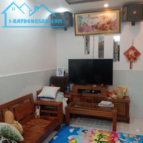 # Nhà Kiệt Hoàng Diệu 38m2, 2 tầng cứng cáp, thoáng sạch, 2.4 tỷ - 4