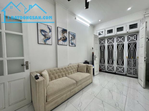 Bán Nhà phố Kim Mã - lõi Ba Đình DT 30m x 5 tầng 3 ngủ Giá 5,9x tỷ - 1