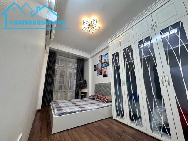 Bán Nhà phố Kim Mã - lõi Ba Đình DT 30m x 5 tầng 3 ngủ Giá 5,9x tỷ - 2
