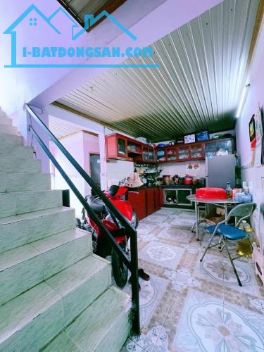 NP455 BÁN NHÀ 1 LẦU 1 TRỆT P.HỐ NAI GÓC 2 MẶT TIỀN 102M2 GIÁ 3 TỶ 3 - 4