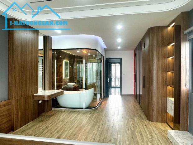 Bán nhà đẹp nhất Nguyễn Sơn,55M,7 tầng thang máy,MT 5M,ngõ thông,gara 2 ô tô.Nhỉnh 18 tỷ - 1