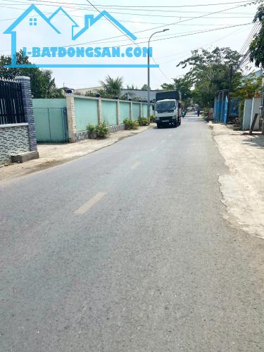 BÁN CĂN NHÀ LẦU GẦN NGAY CÂY XĂNG BÌNH HÒA 500 MÉT. CẠNH BỬU LONG