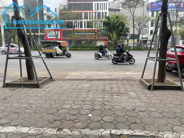 BÁN MẢNH ĐẤT MẶT PHỐ VÕ CHÍ CÔNG, ĐỐI DIỆN STARLAKE, ĐẦU TƯ, DT 111M2* MT 10M* GIÁ 68 TỶ - 3