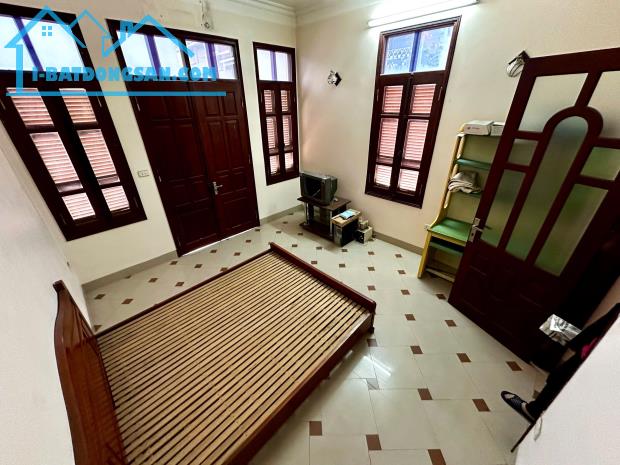 Bán nhà phố Sài Đồng 70m2x4T, lô góc 2 thoáng, ô tô sát nhà, 9.5 tỷ - 2
