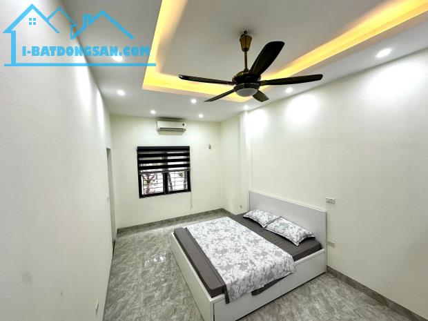 Bán nhà phố Lệ Mật, Việt Hưng 52m2x3T, ngõ nông ô tô, giá 7.3 tỷ - 2