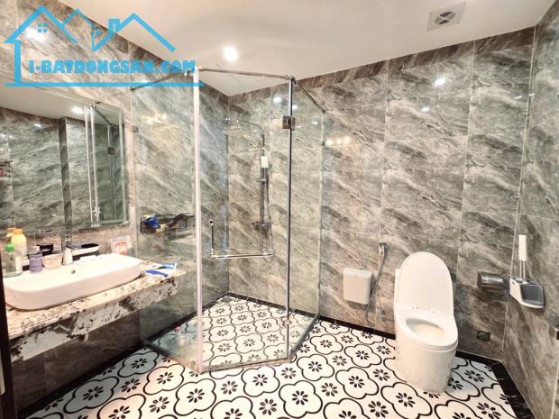 Cần tiền bán gấp nhà Phúc Lợi, Long Biên, thang máy, ô tô tránh, tiện tích đầy đủ, DT: 47m