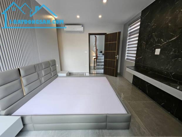 Bán nhà Ngọc Lâm, Long Biên – Lô góc, ô tô vào nhà, kinh doanh tốt, thang máy - 1