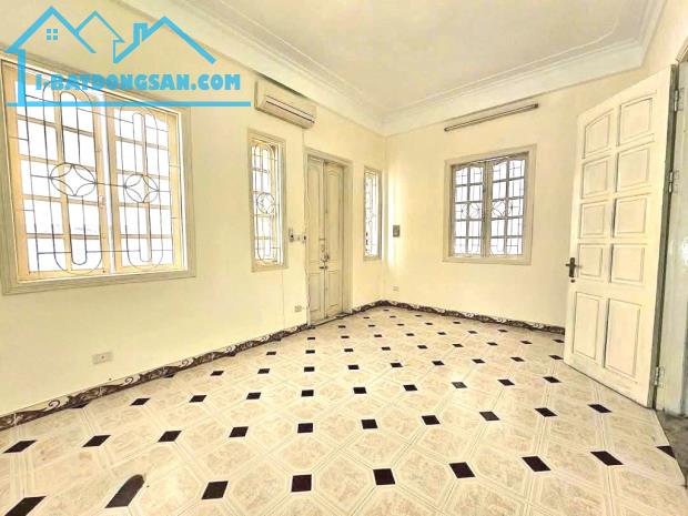 9,2 tỷ - bán nhà HOÀNG HOA THÁM - VĨNH PHÚC, BA ĐÌNH - Lô góc💥DT 56m2 x 4 tầng, mt 5,5m