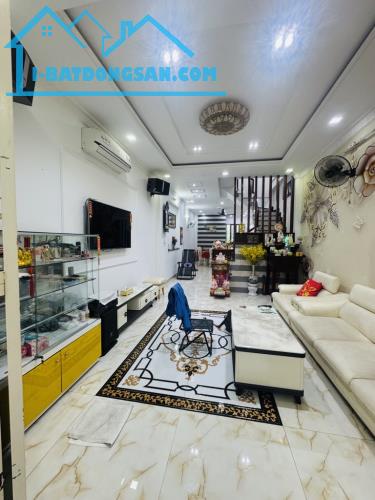 Tặng full nội thất - Định cư gấp bán - Bình Hưng Hòa A - 64m2 - 2 tầng - Chỉ nhỉnh 4 tỷ - 1