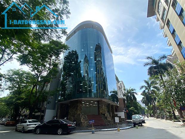 Bán Tòa Văn Phòng VIP 8 Tầng MP Dịch Vọng Hậu. Vị Trí Lô Góc. DT 300m2.Gía 230TY